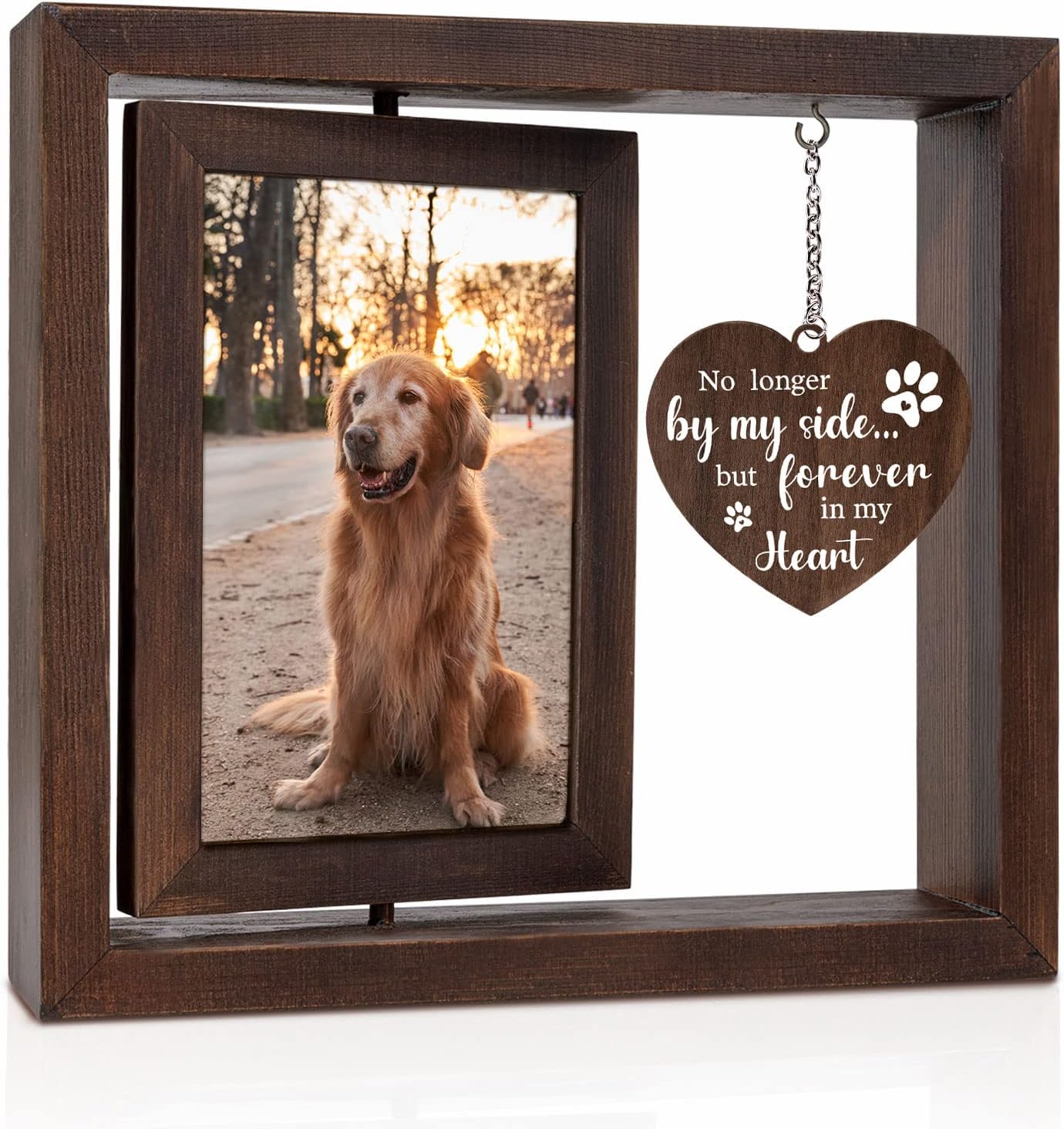 Engraved Wood Frame - ペットメモリアルフォトフレーム 犬猫用 木製 4x6インチ写真立て 刻印ハートタグ付き ペットの亡くなった方へのお悔やみギフト