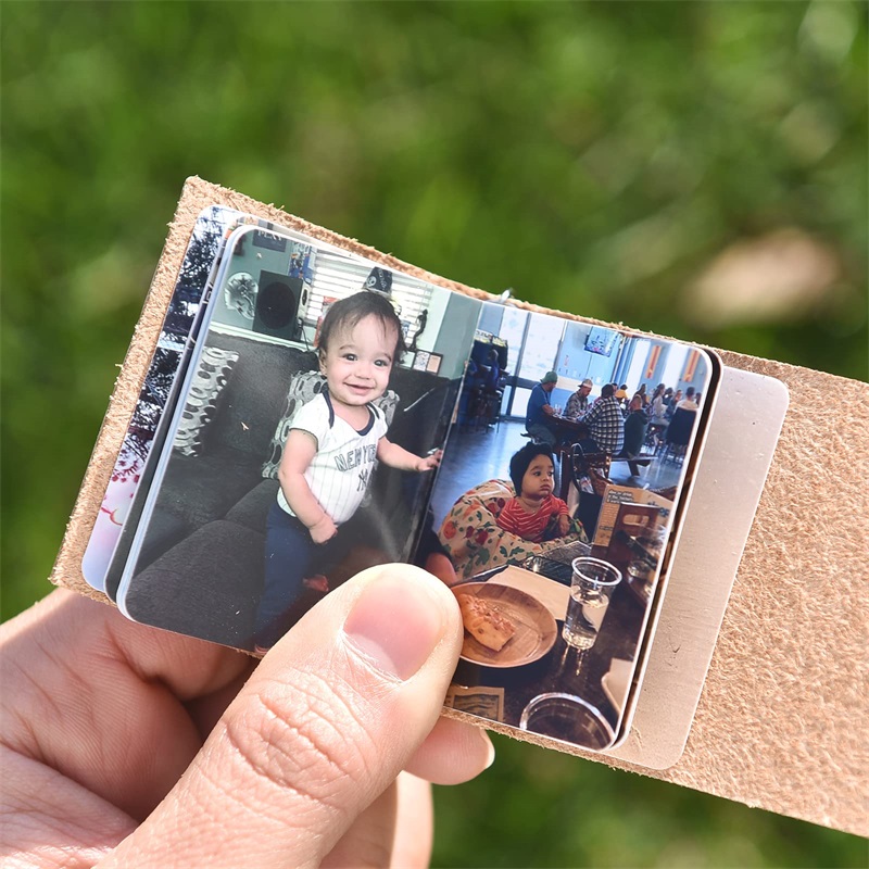 10-12 個パーソナライズされたカスタム写真アルバムキーホ - Custom Photo Book のレビューと価格