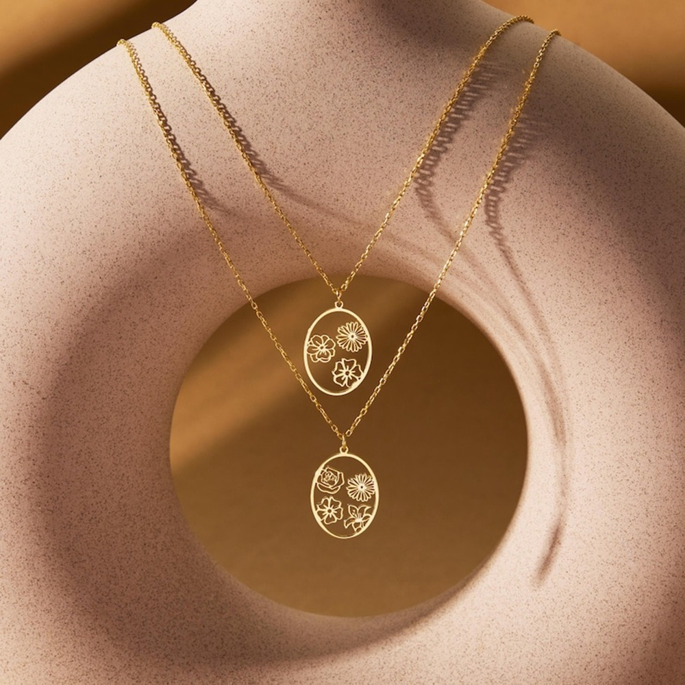 カスタム誕生花ネックレス　パーソナライズフラワーペンダントネ - Birth Flower Necklace のレビューと価格