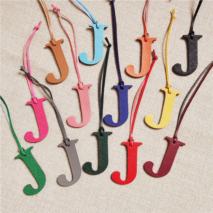 英語の文字H I J K L M N アルファベット 牛革P - Monogram Keychain Leather のレビューと価格