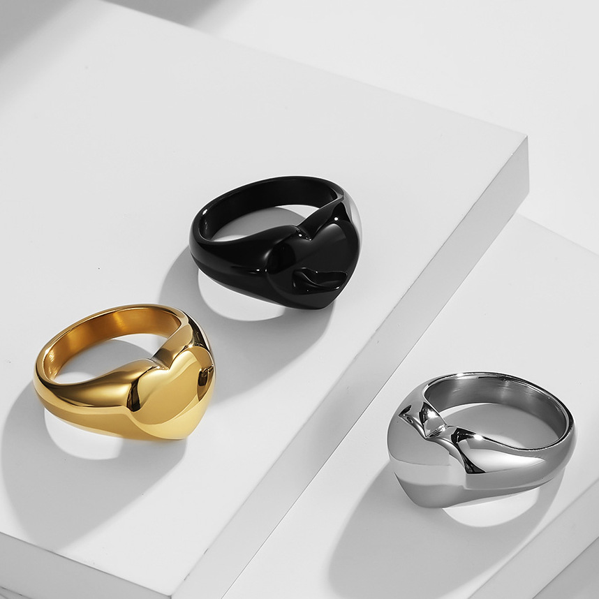 カスタマイズされた女性シグネットリングかわいいハート Rou - Initial Ring Custom のレビューと価格